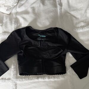 Marena Recovery Black 3/4 Sleeve Crop compression top